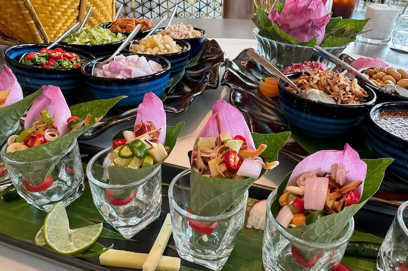 วันที่ 10 – 12 และวันที่ 14 – 18 ตุลาคมนี้ กับราคาพิเศษทั้ง 3 ห้องอาหาร